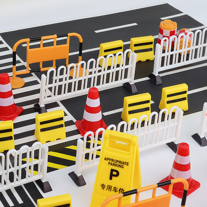 Kids Education Product - Mini Traffic Road Signs & Roadblock